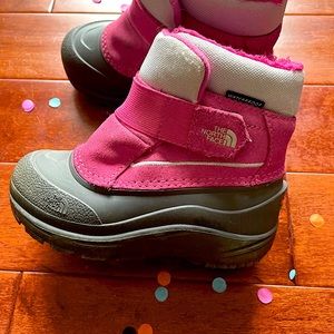 Little girls north face snow boots